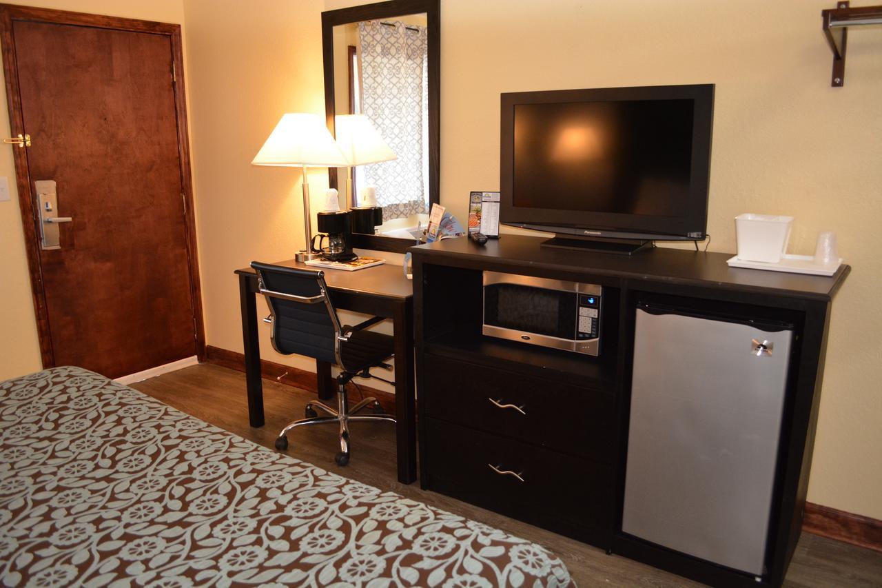Days Inn By Wyndham Jacksonville Nc Exterior photo
